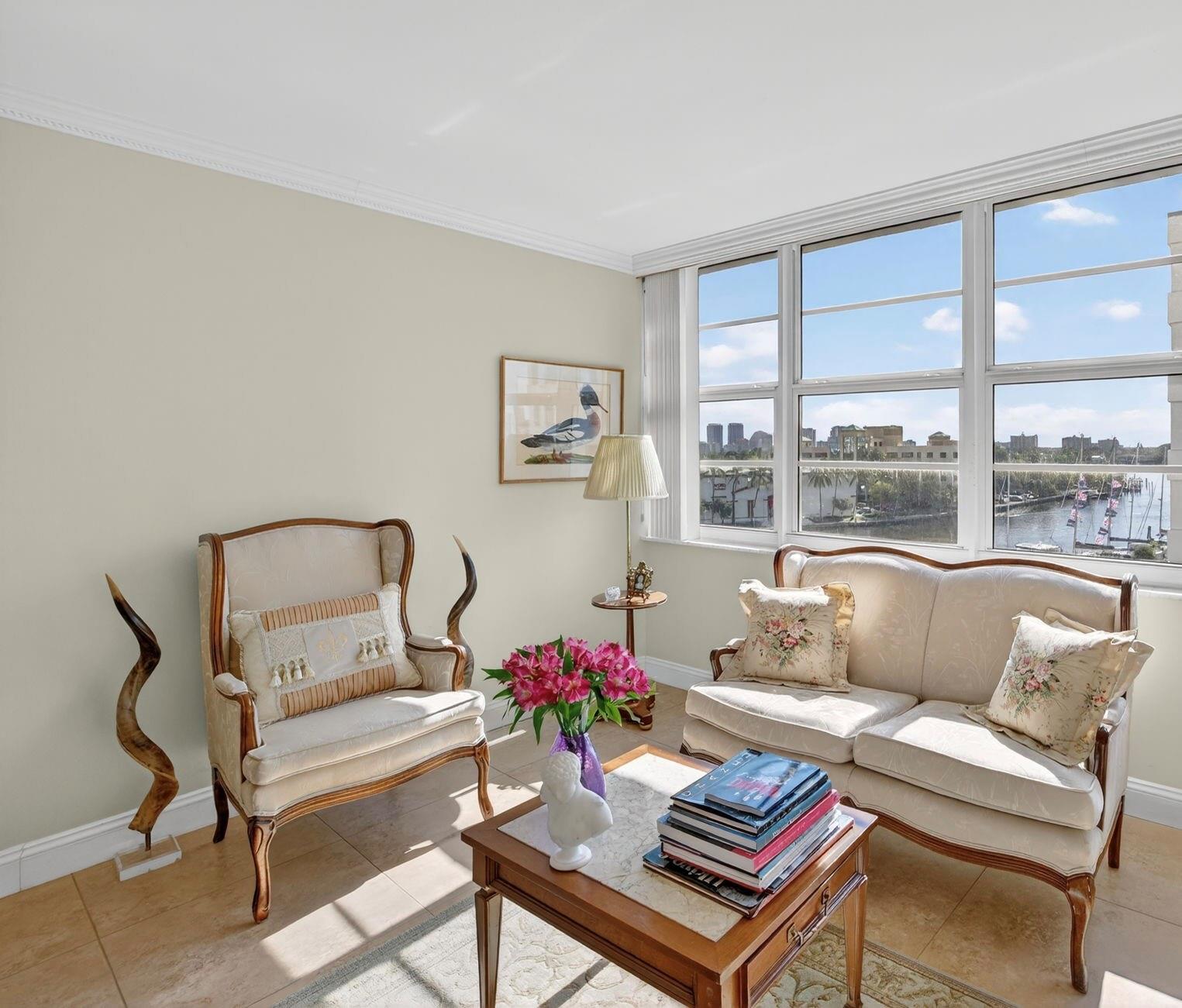 EAST POINT TOWERS - Residential