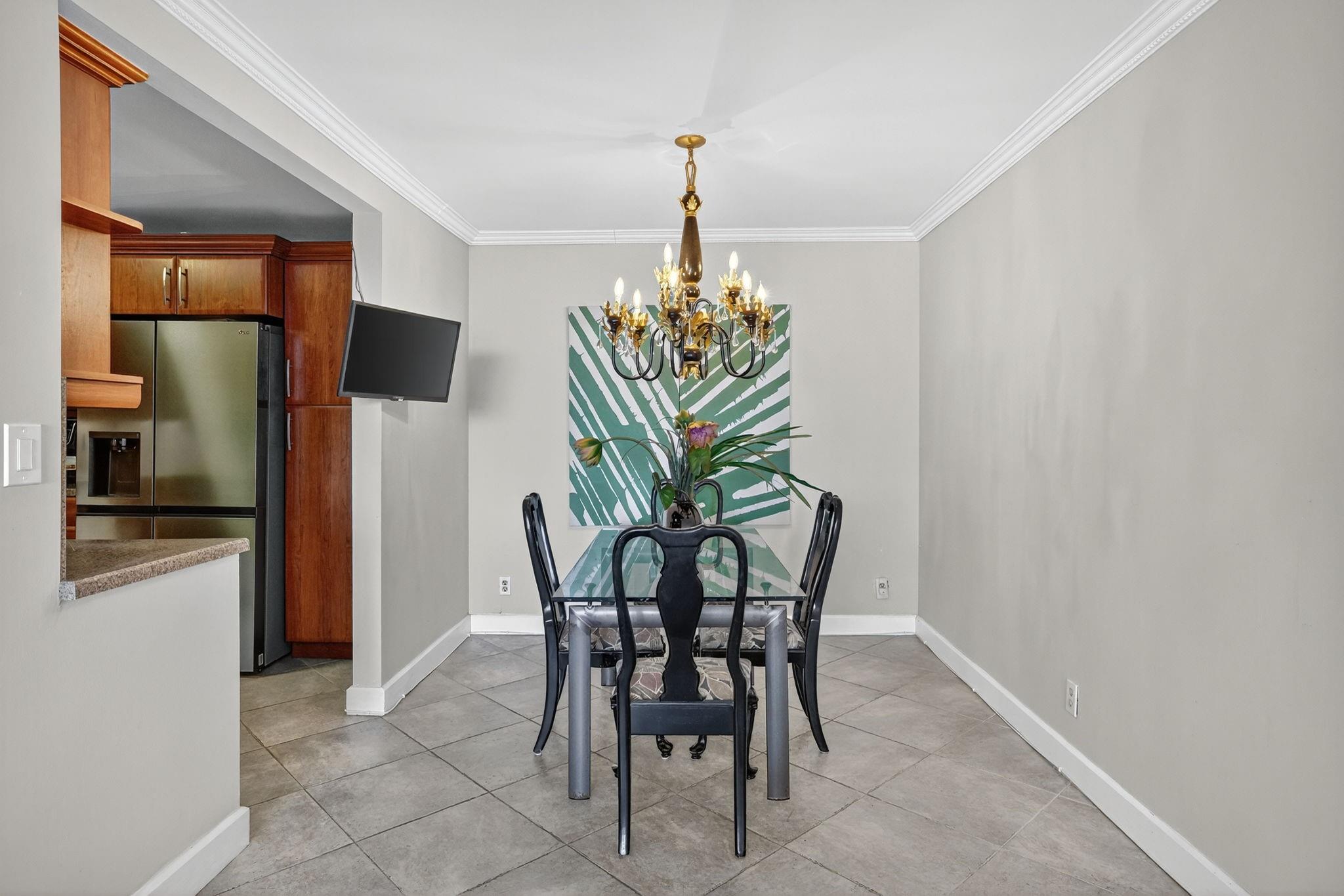 EAST POINT TOWERS - Residential