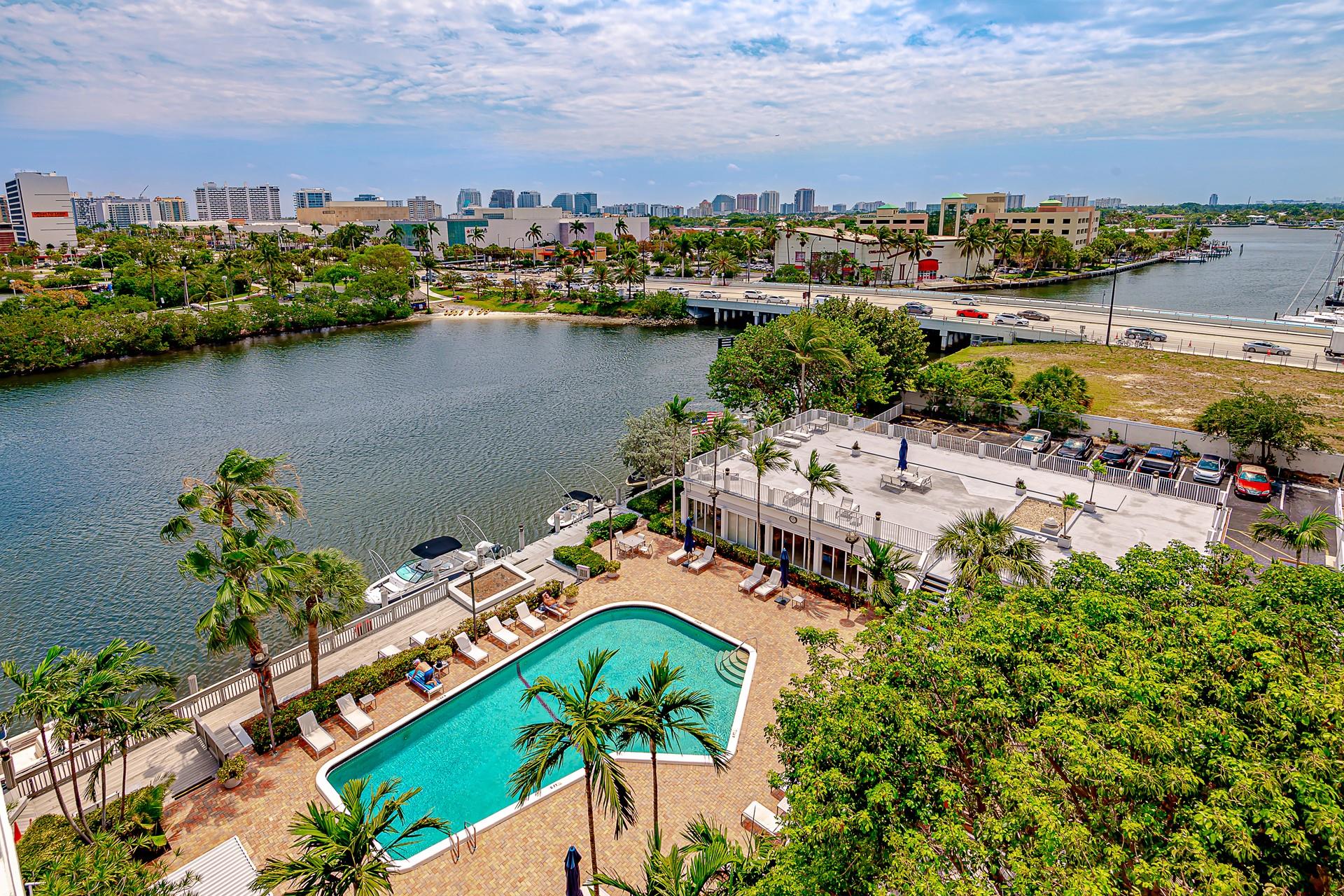 EAST POINT TOWERS - Residential