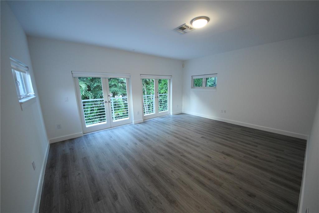 Two Stallions Estates - Residential Lease