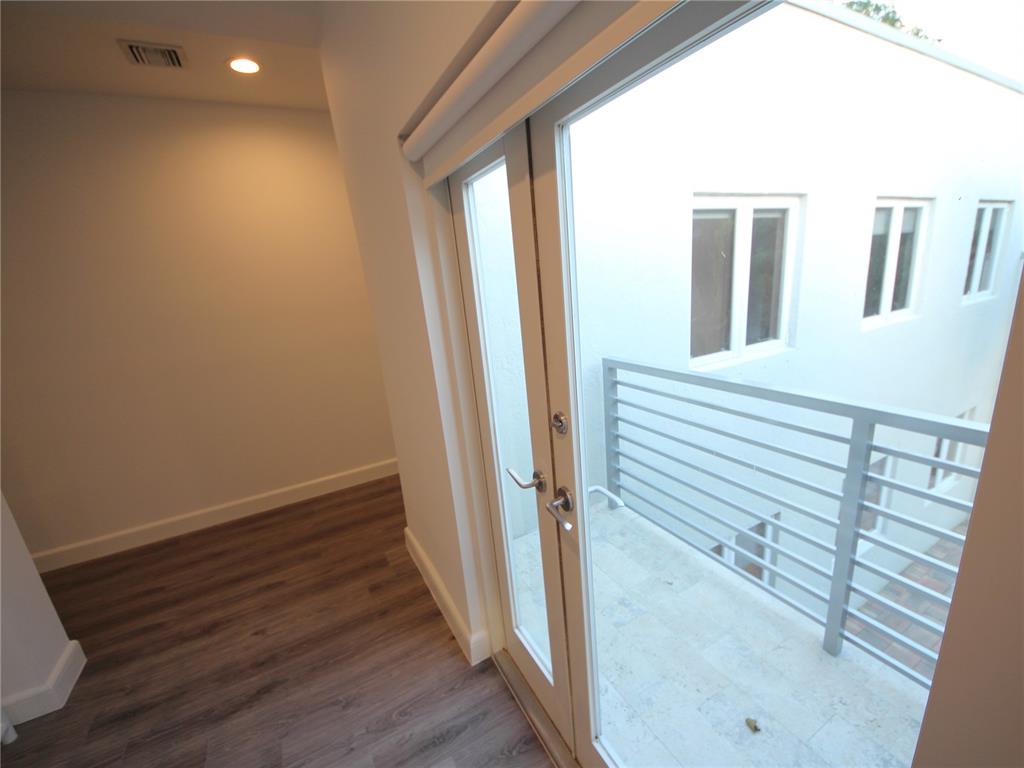 Two Stallions Estates - Residential Lease