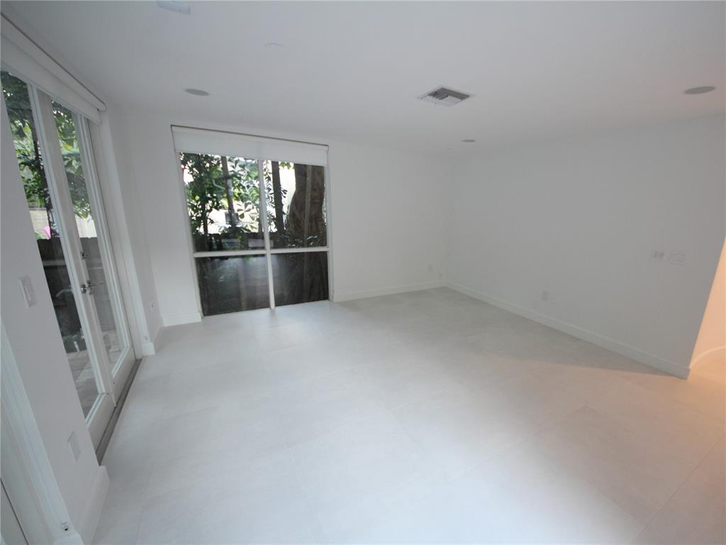 Two Stallions Estates - Residential Lease