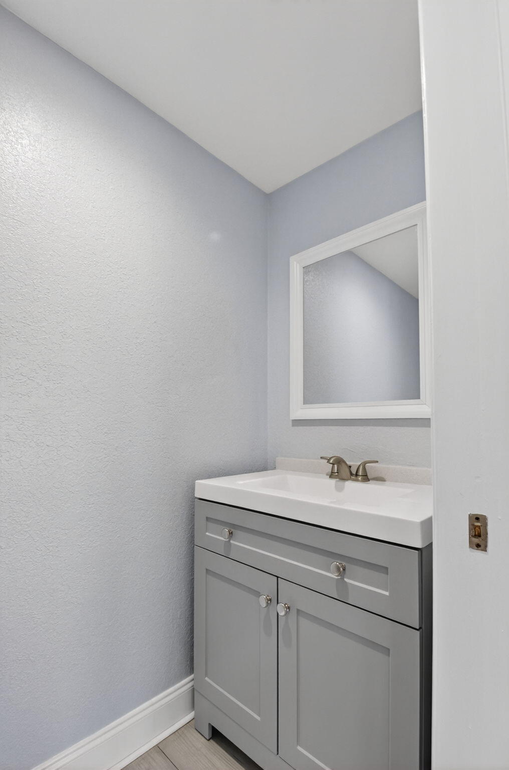 DELRAY TOWN OF - Residential Lease