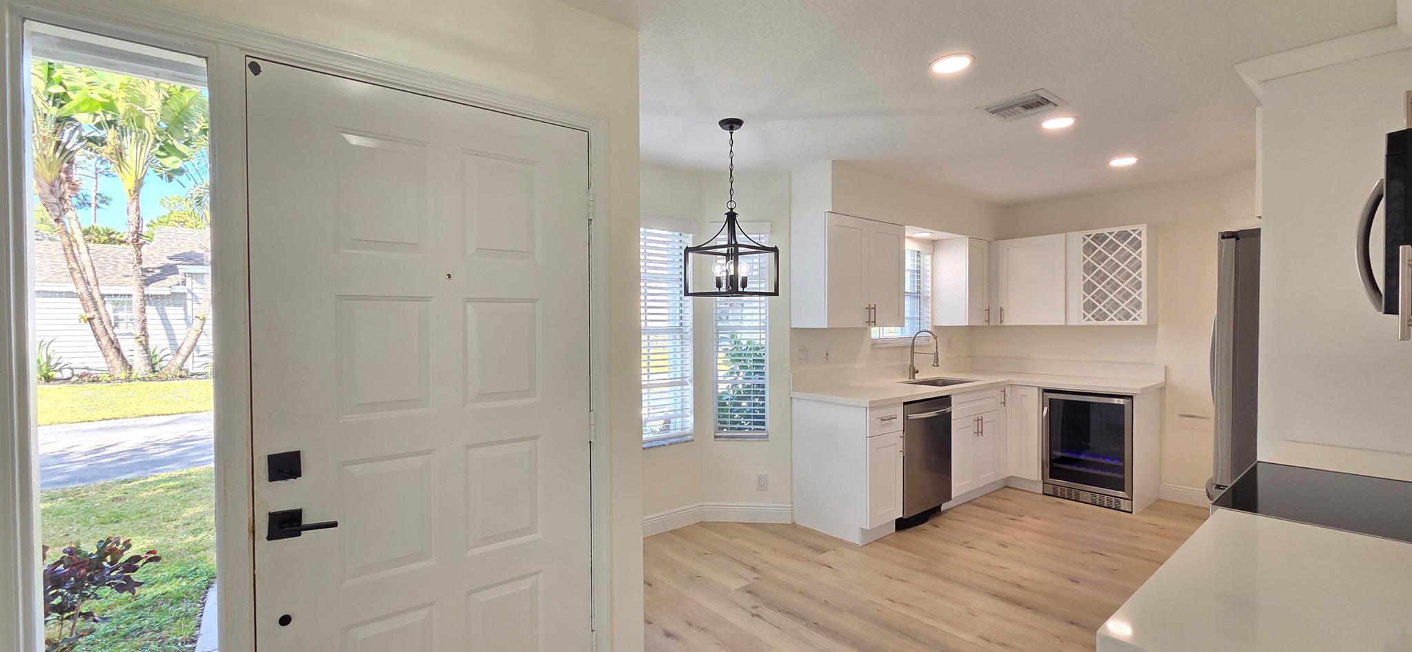 EMERALD FOREST OF WELLING - Residential Lease