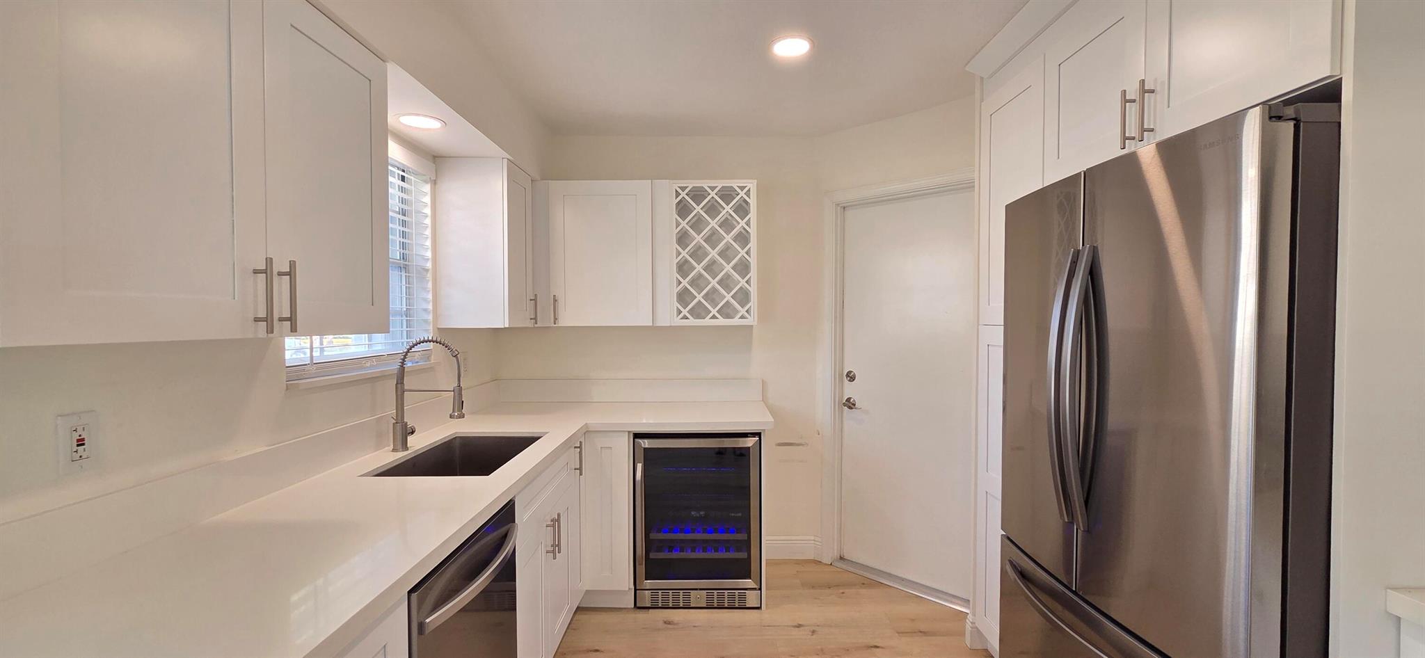 EMERALD FOREST OF WELLING - Residential Lease