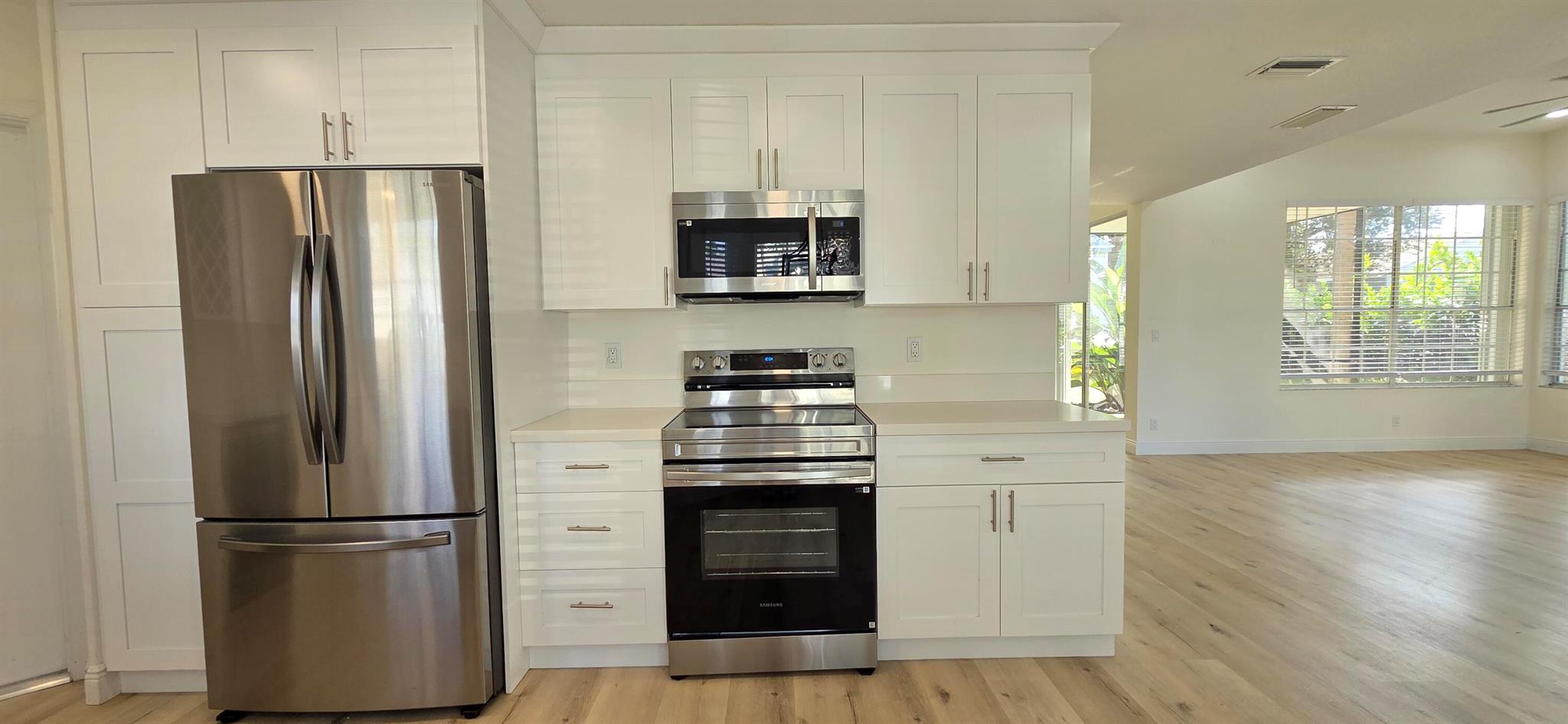 EMERALD FOREST OF WELLING - Residential Lease