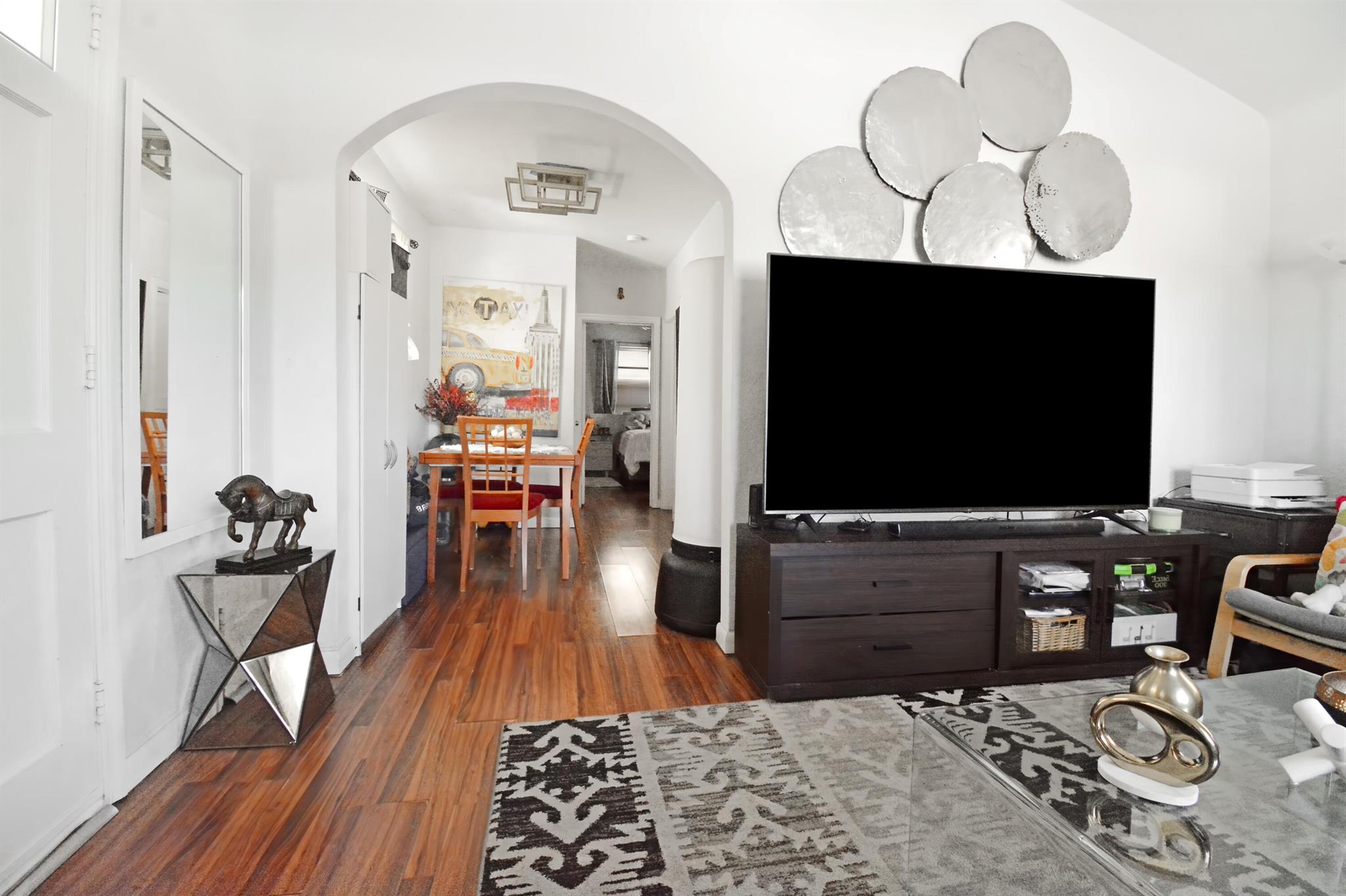 HARRIS ESTATES - Residential Income