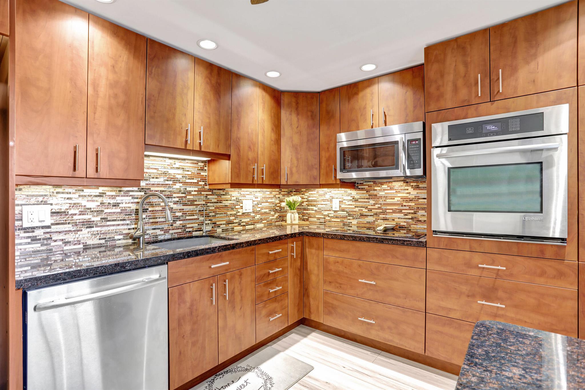 NO 76 PALM-AIRE COUNTRY C - Residential