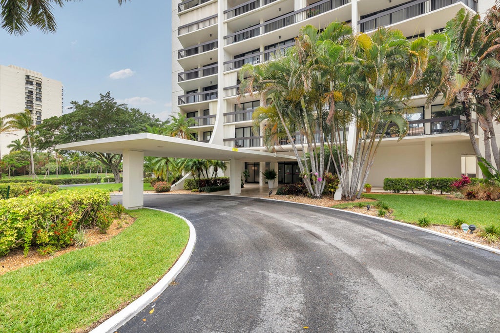 Photo of 2000 Presidential Way #206, West Palm Beach, FL 33401 (MLS # B26037494)