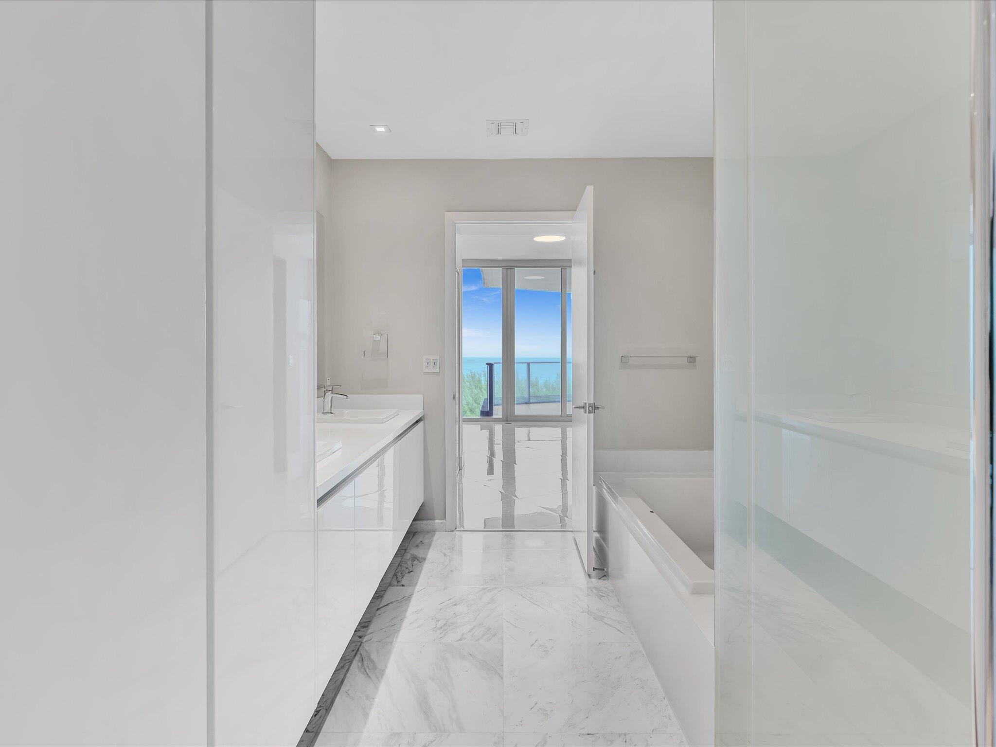 PARAMOUNT FT LAUDERDALE CONDO - Residential Lease