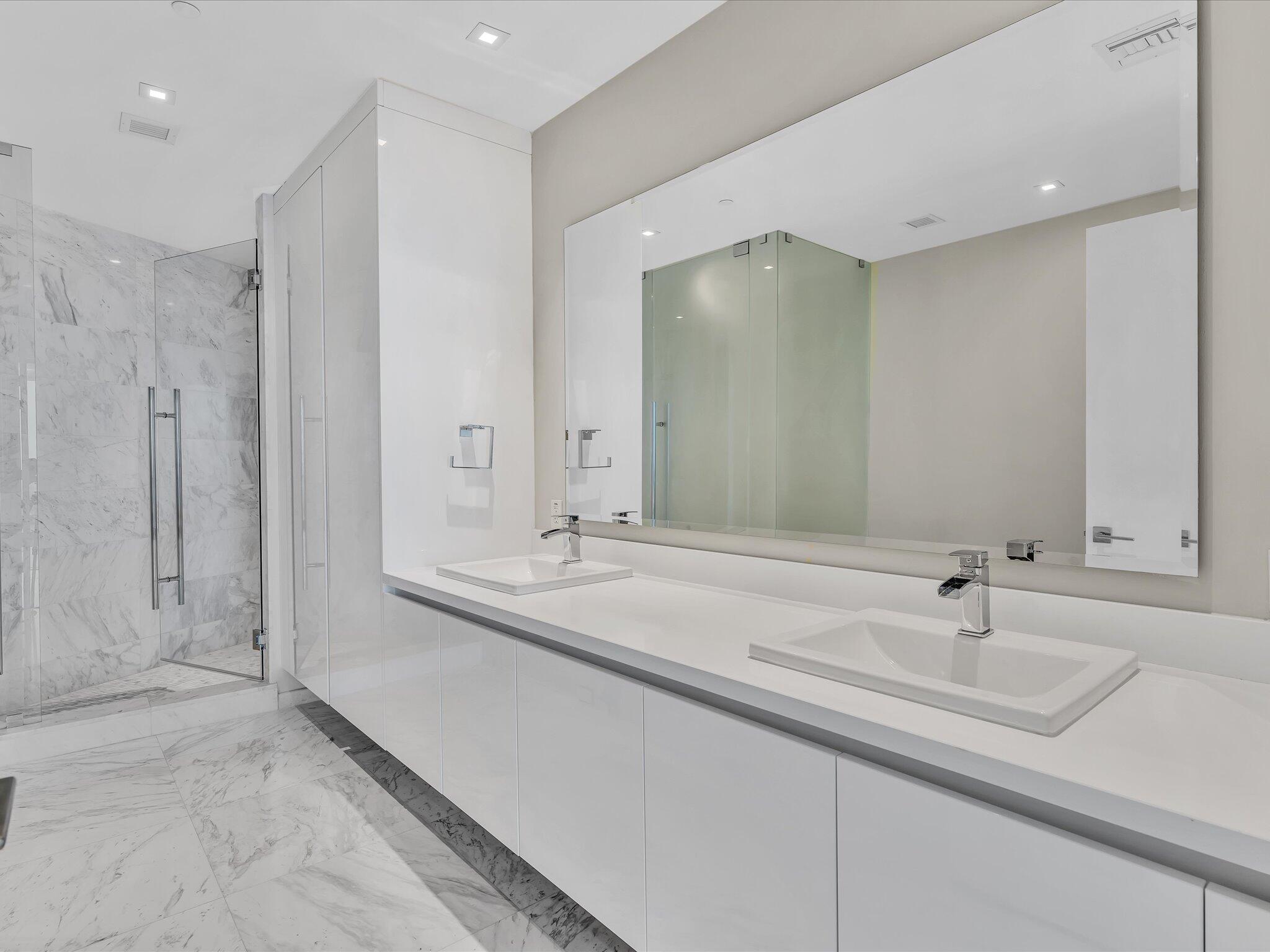 PARAMOUNT FT LAUDERDALE CONDO - Residential Lease