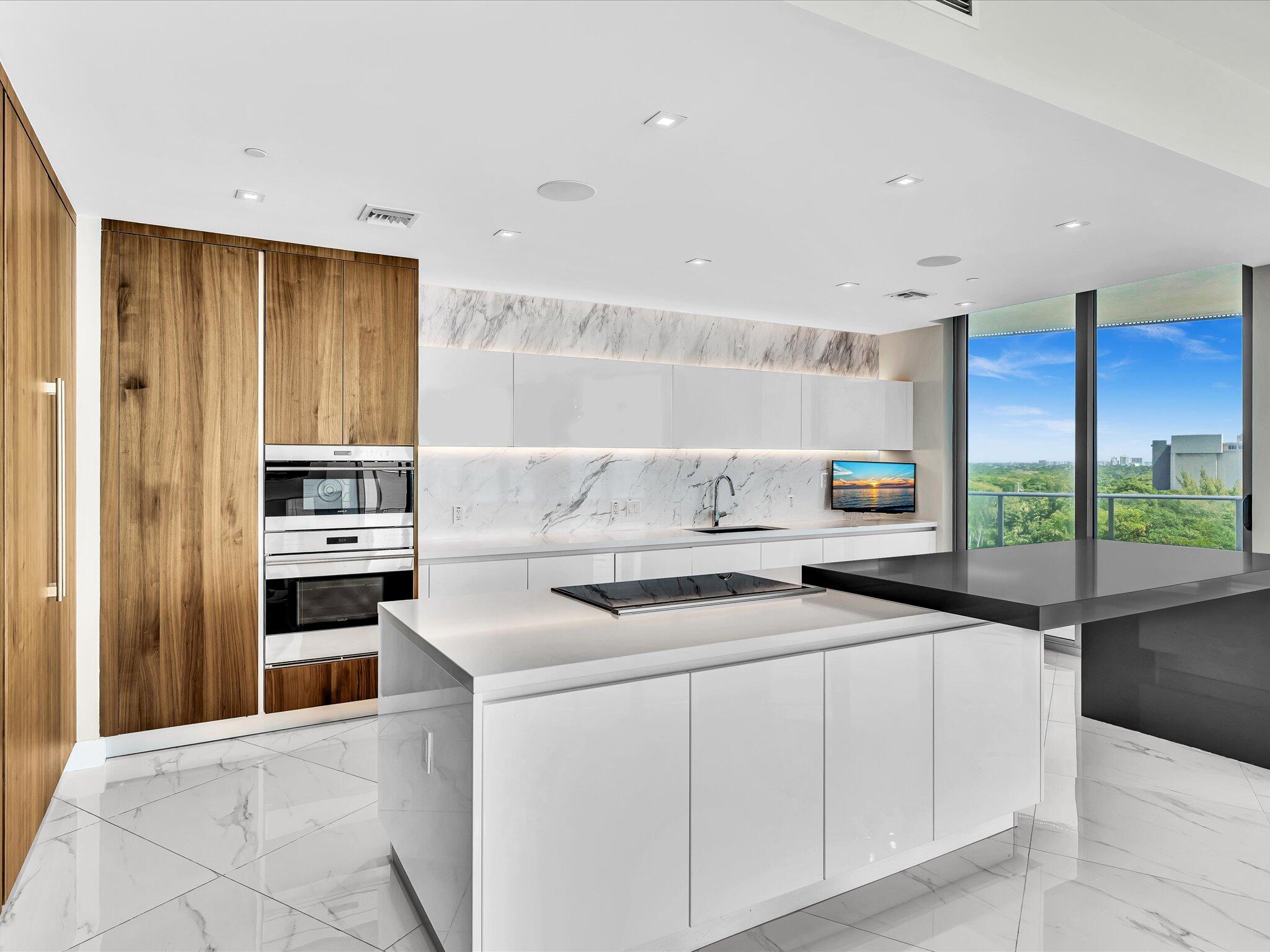 PARAMOUNT FT LAUDERDALE CONDO - Residential Lease