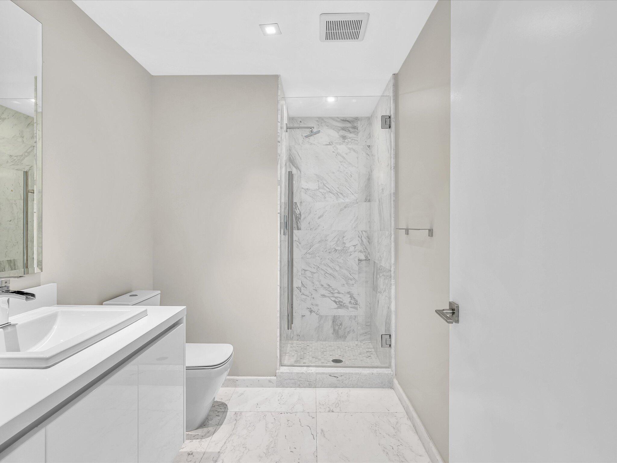 PARAMOUNT FT LAUDERDALE CONDO - Residential Lease