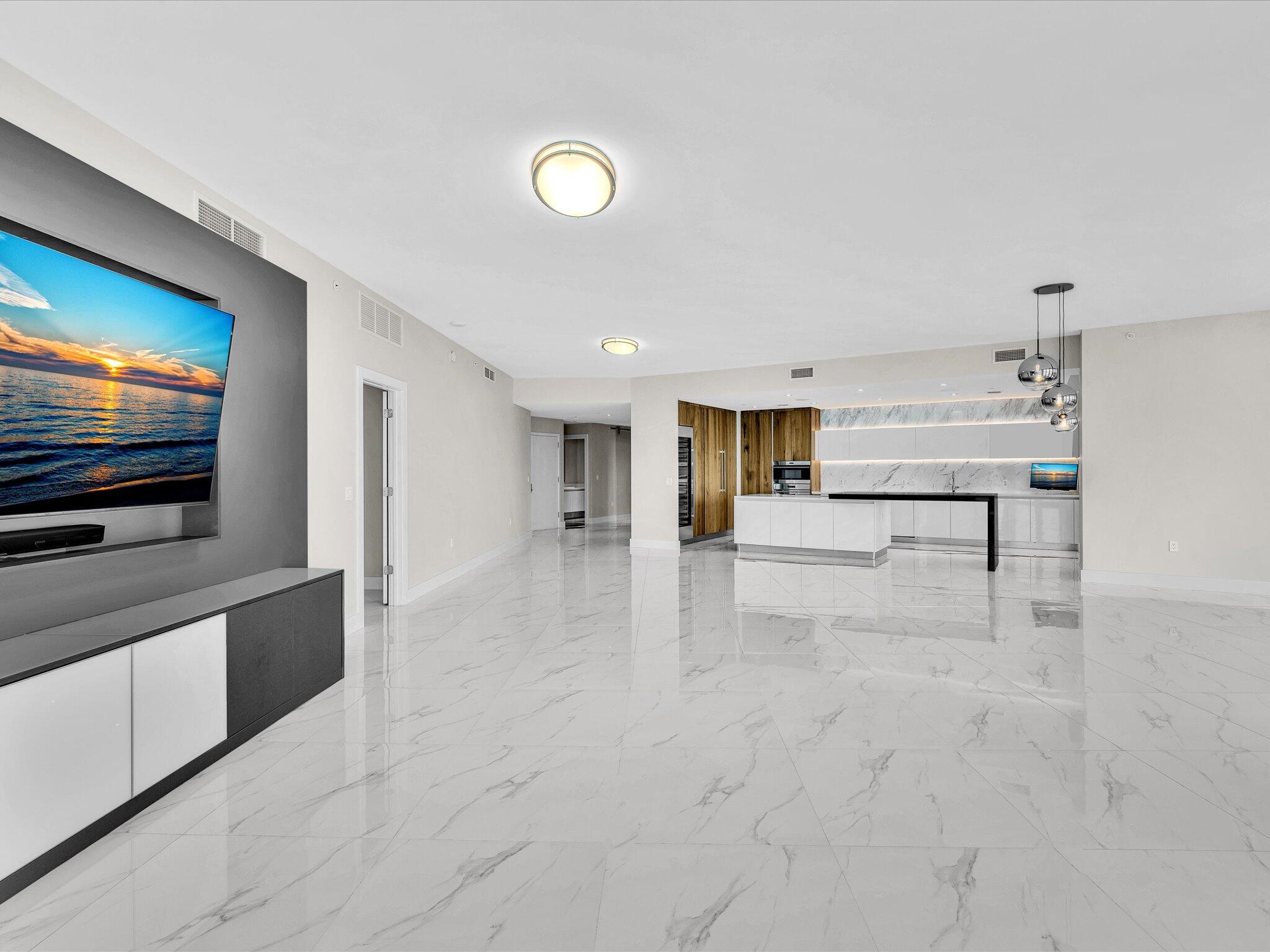PARAMOUNT FT LAUDERDALE CONDO - Residential Lease