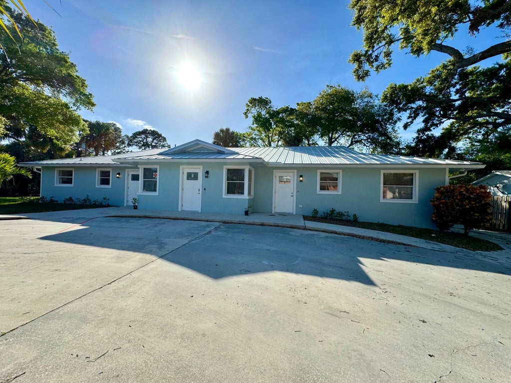 Photo of 500 NW Stuart Avenue, Stuart, FL 34994 (MLS # R10956363)