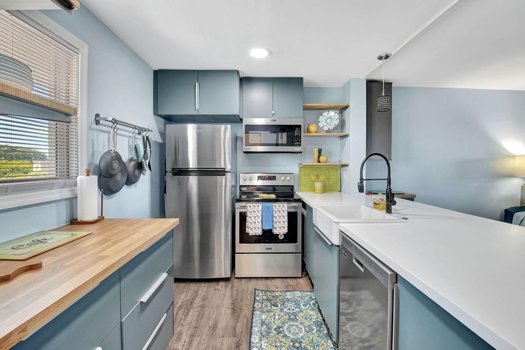 Photo of 2601 NE 3rd Court #4060, Boynton Beach, FL 33435 (MLS # R11081763)