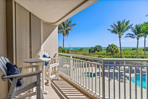 A home in Hutchinson Island