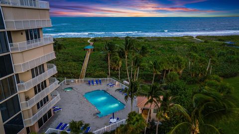 A home in Hutchinson Island