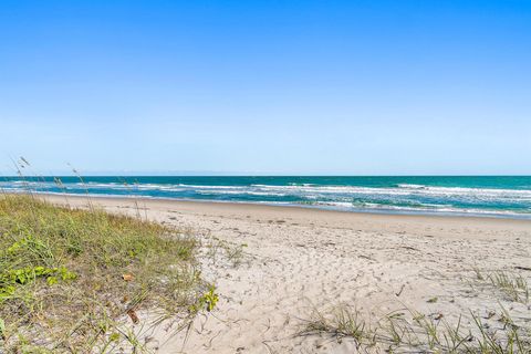 A home in Hutchinson Island