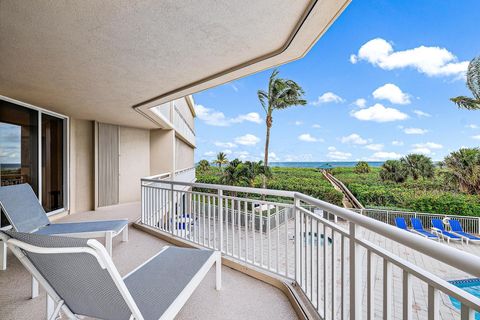 A home in Hutchinson Island