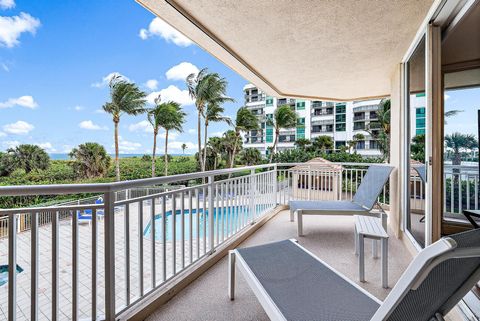 A home in Hutchinson Island