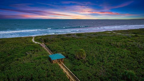 A home in Hutchinson Island