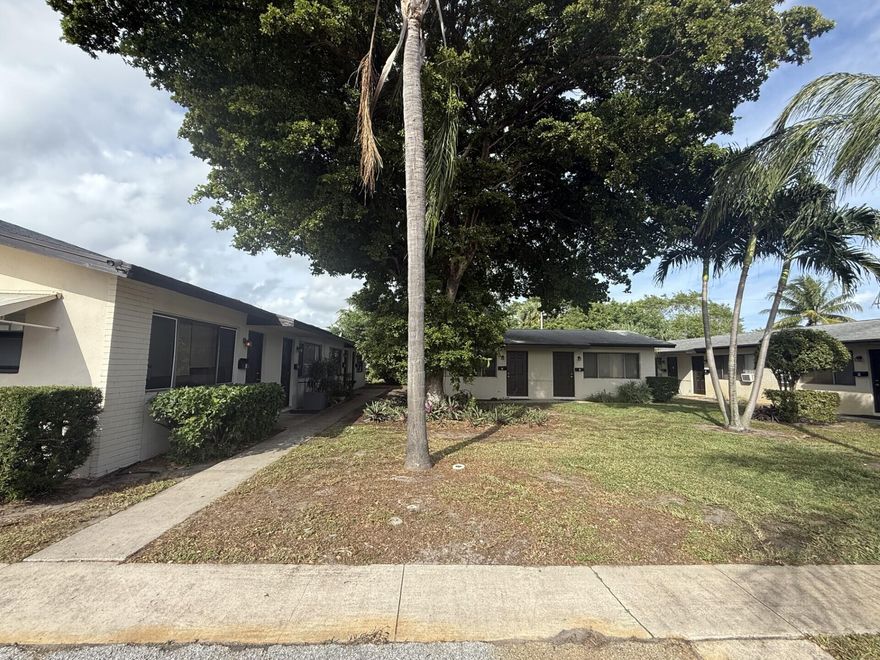 Conveniently located efficiency ready for immediate move in. Very quiet community. Close proximity to mass transit, 95, minutes to both Palm Beach Gardens and West Palm Beach. Assigned parking, well maintained property with nice courtyard. Water included in the cost of rent. Income must be $3000 per month, need one month of recent paystubs, photo ID, credit and background report is $17 per adult and there is a $100 administrative fee due at move in. Make an appointment to view this property today!Must provide one month of paystubs and photo ID to arrange an appointment. No exceptions.