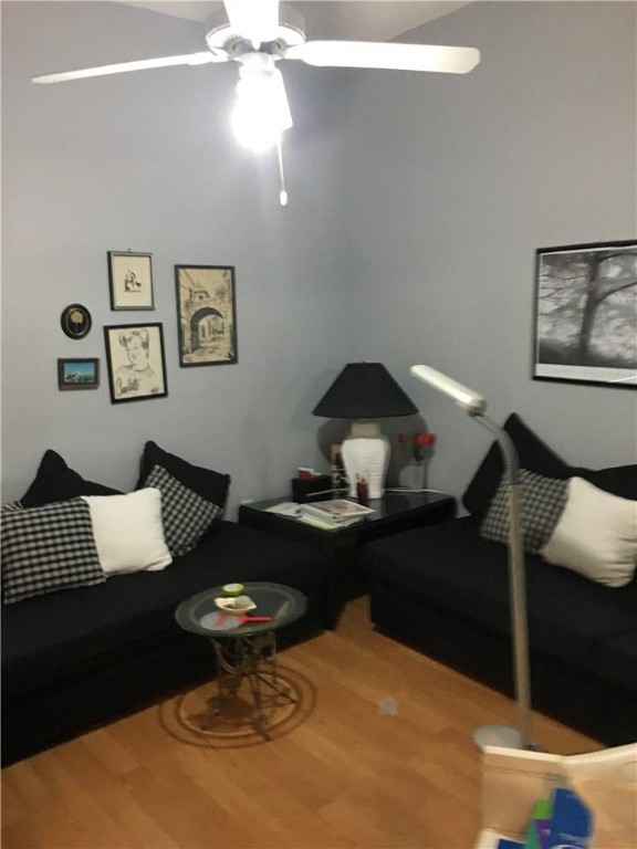 KINGS POINT - Residential