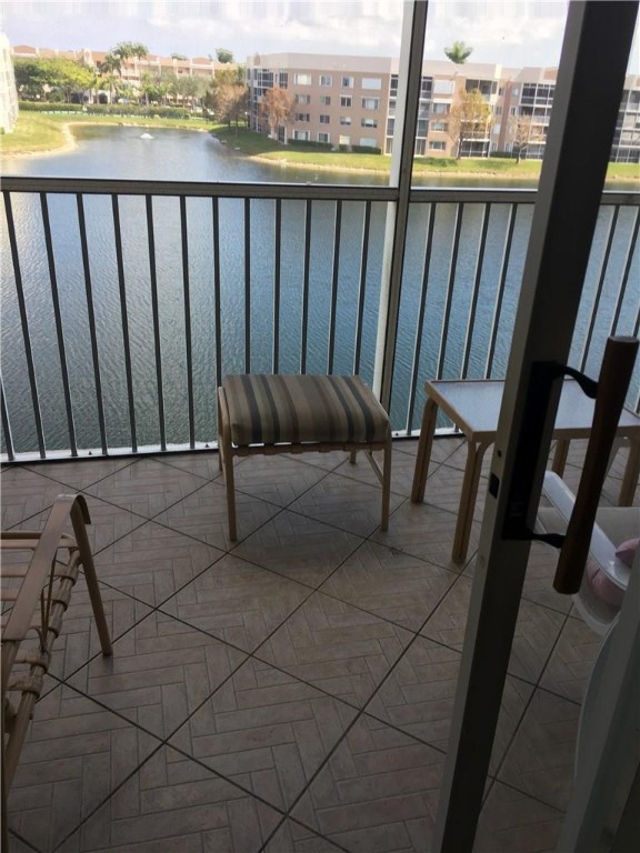 KINGS POINT - Residential