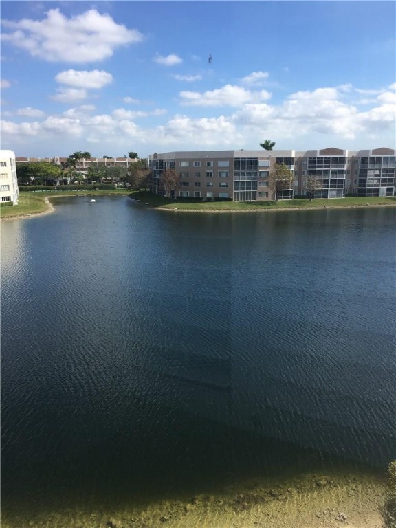 KINGS POINT - Residential