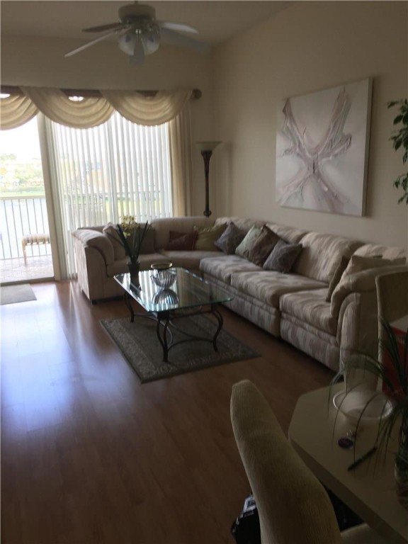 KINGS POINT - Residential