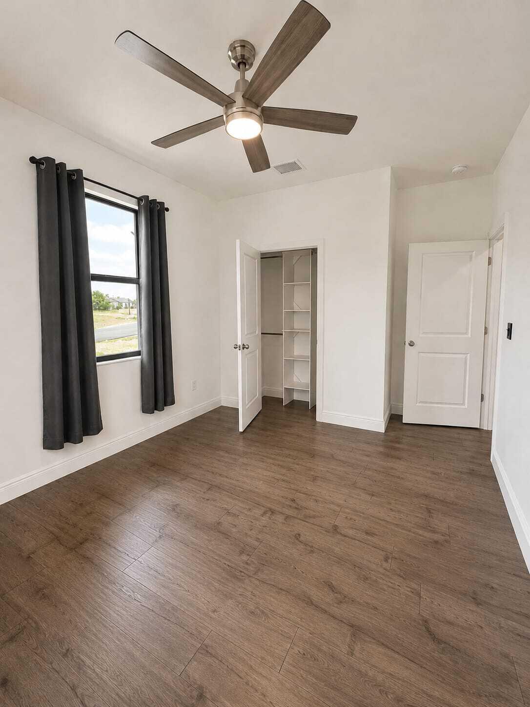 PORT LA BELLE - Residential Lease