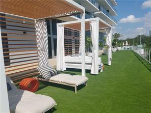 THE HARBOUR SOUTH CONDO - Residential