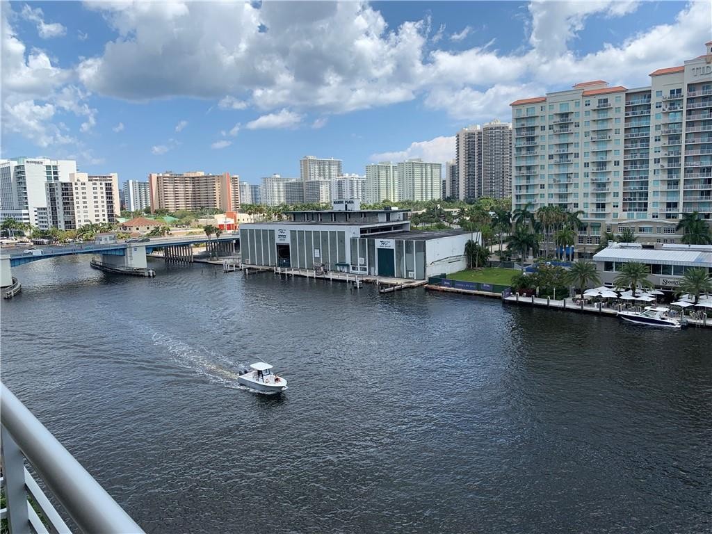 Lauderdale Tower - Residential