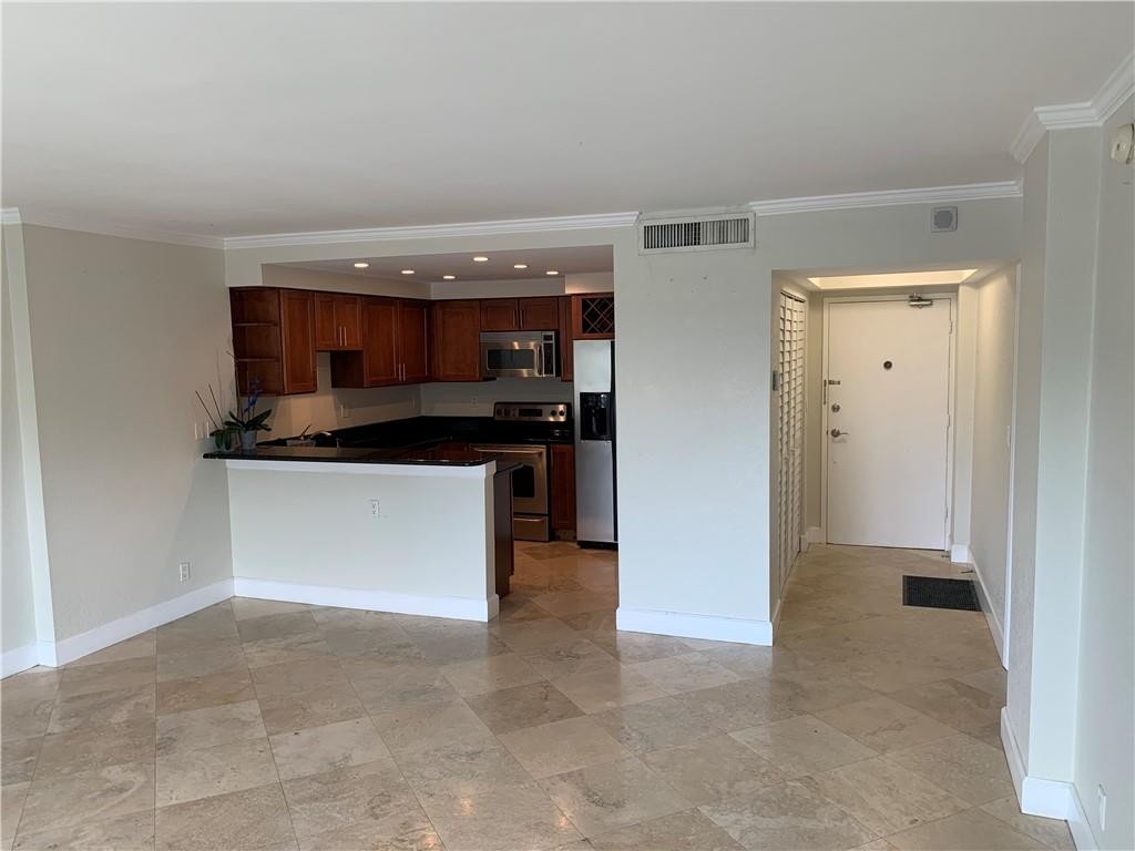 Lauderdale Tower - Residential