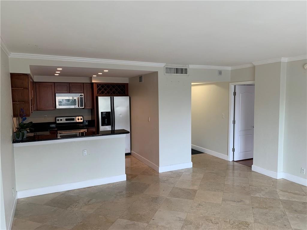 Lauderdale Tower - Residential