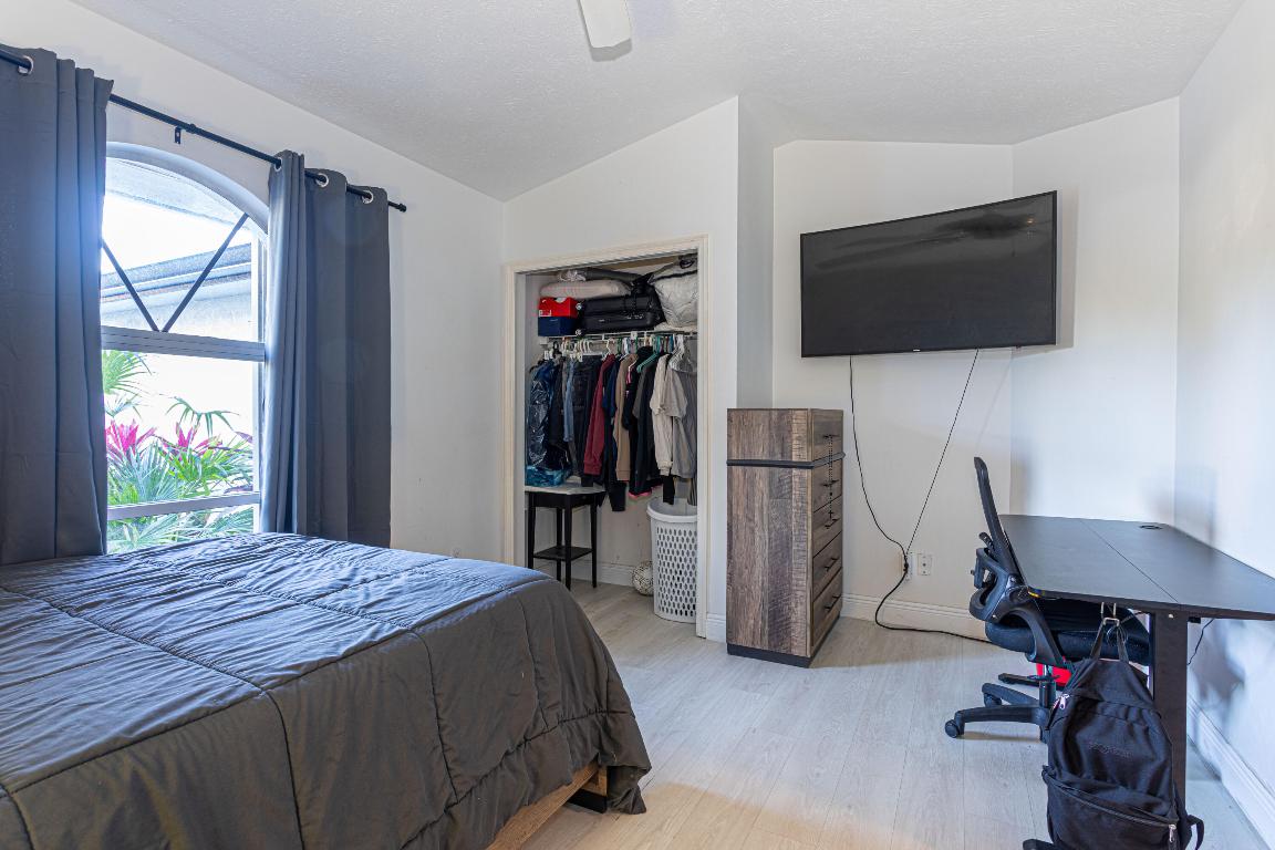 PORT ST LUCIE SECTION 13 - Residential