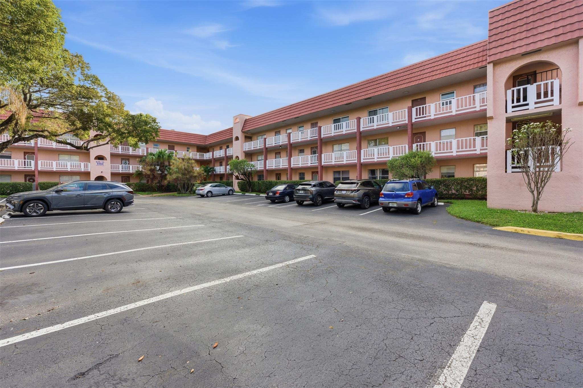Sunrise Lakes 3 - Residential