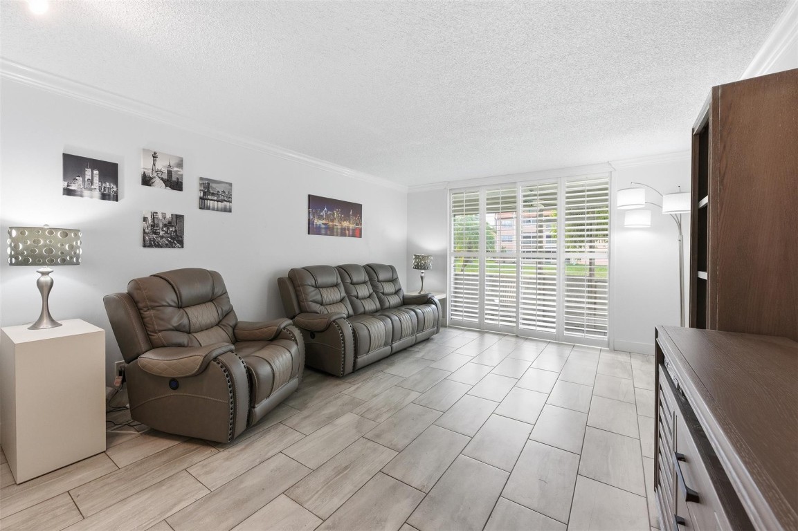 Sunrise Lakes 3 - Residential