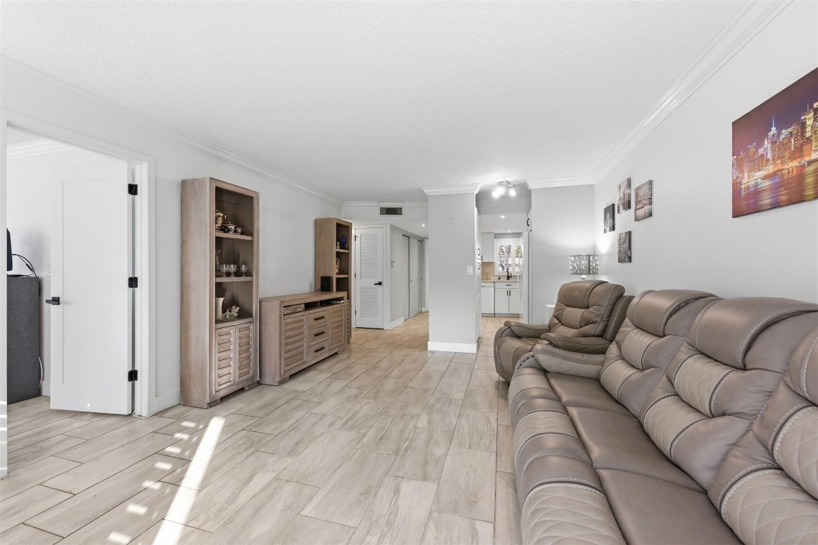 Sunrise Lakes 3 - Residential