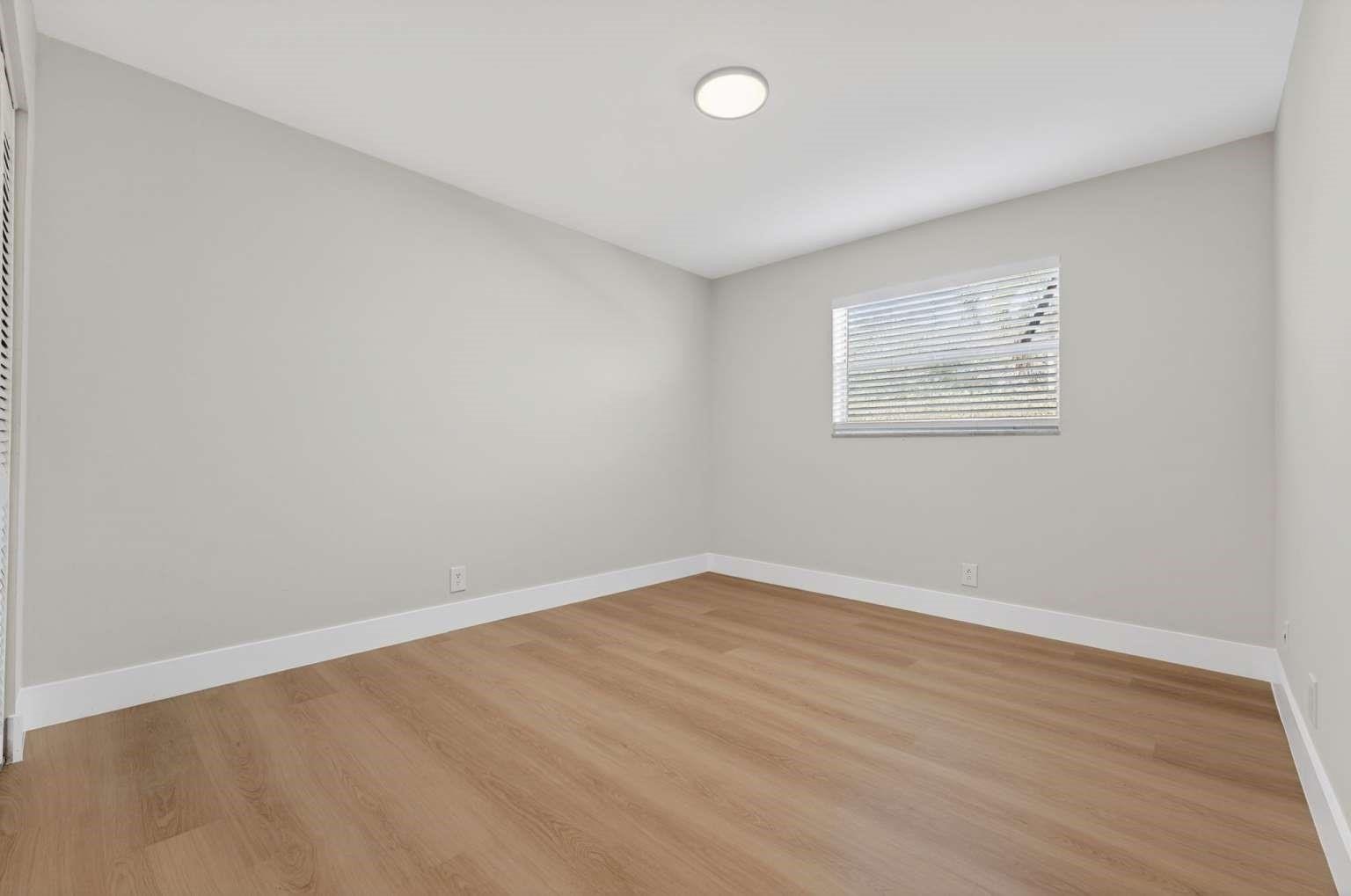 PALM VILLAS - Residential