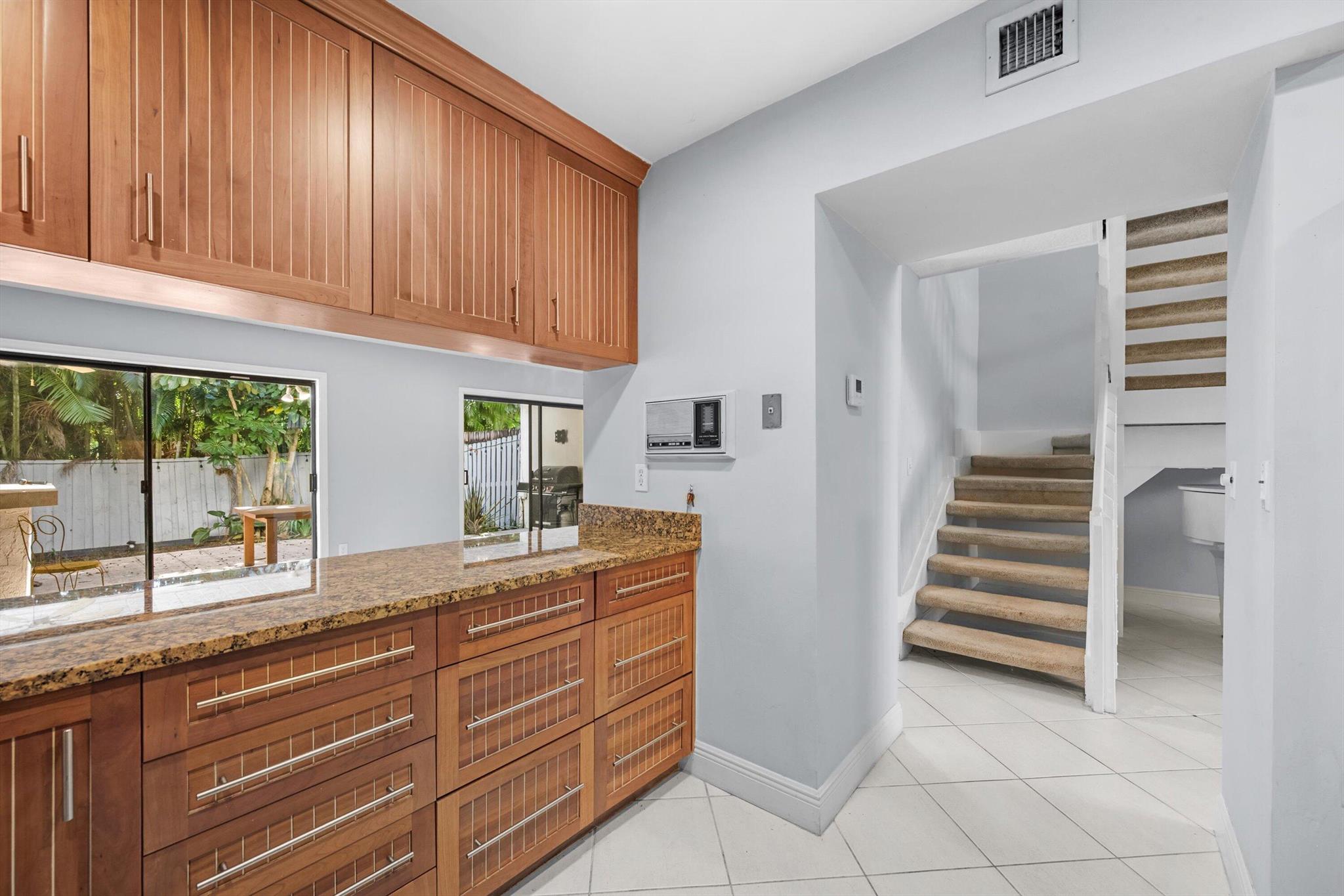 HARBOUR CLUB - Residential