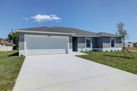 A home in Port St Lucie