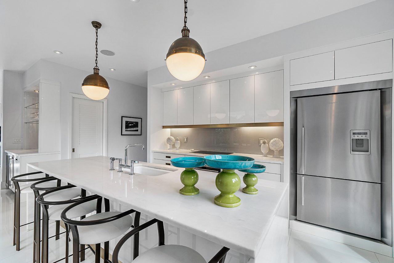 TROPICAL SHORES - Residential Lease