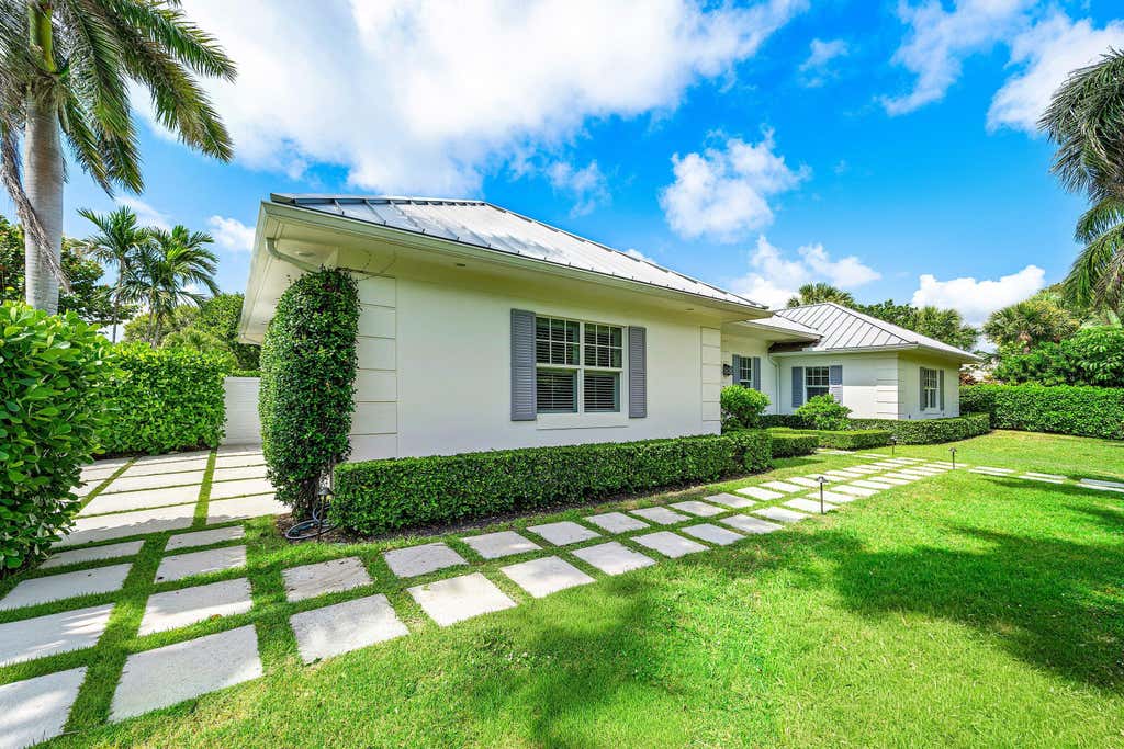 Photo of 106 Beachway Drive, Ocean Ridge, FL 33435 (MLS # R11132798)