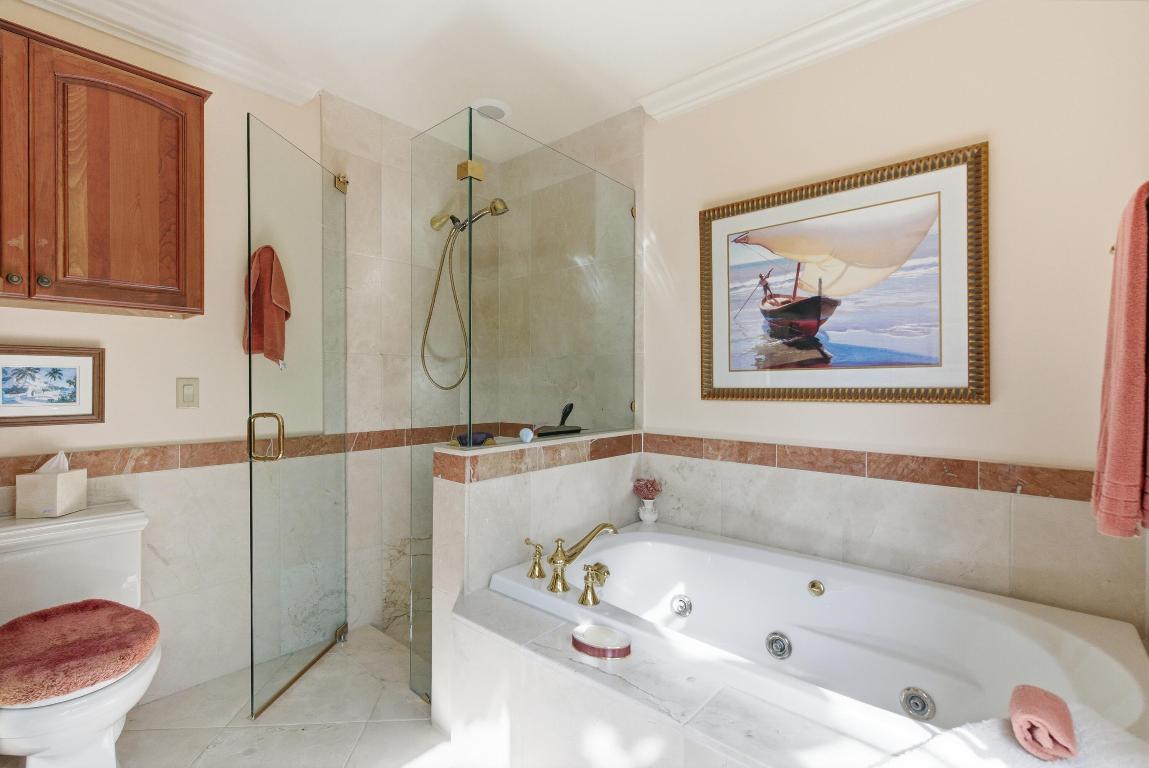 MARINER SANDS COUNTRY CLUB - Residential