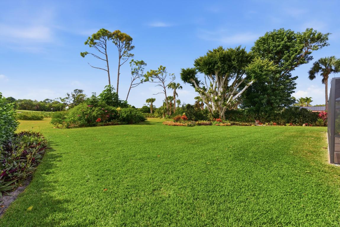 MARINER SANDS COUNTRY CLUB - Residential