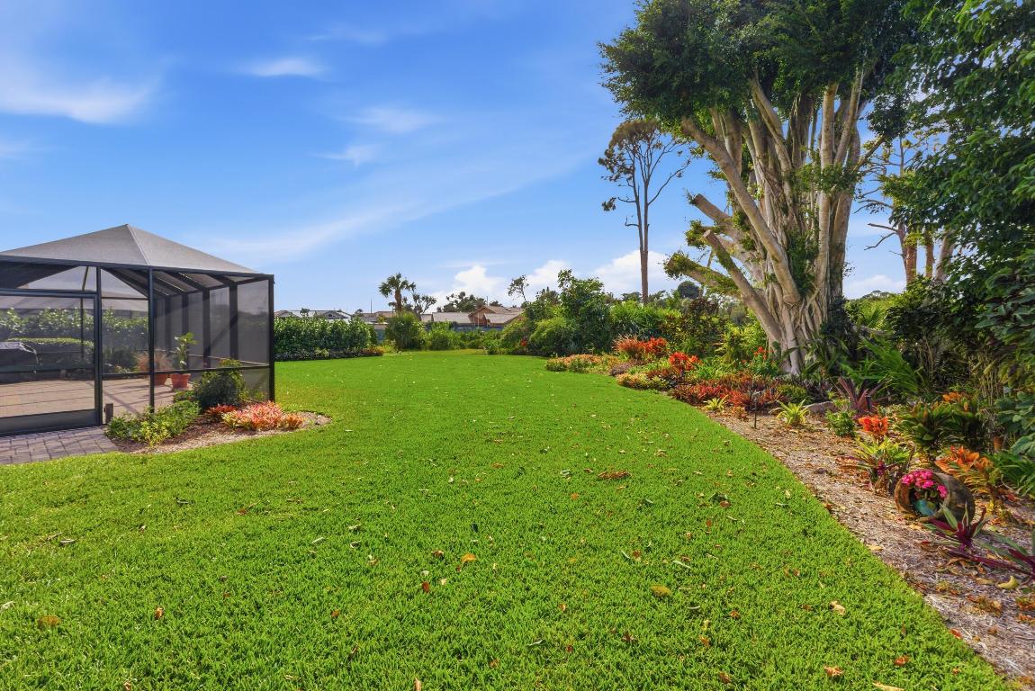 MARINER SANDS COUNTRY CLUB - Residential