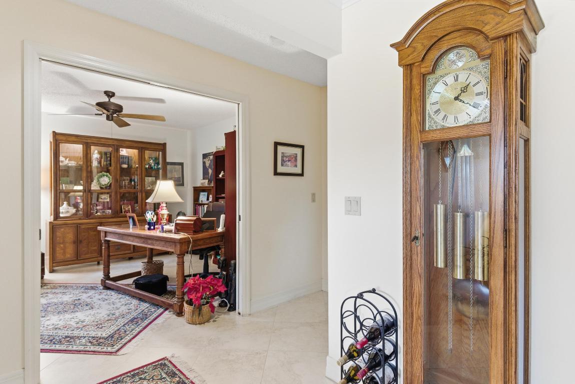 MARINER SANDS COUNTRY CLUB - Residential