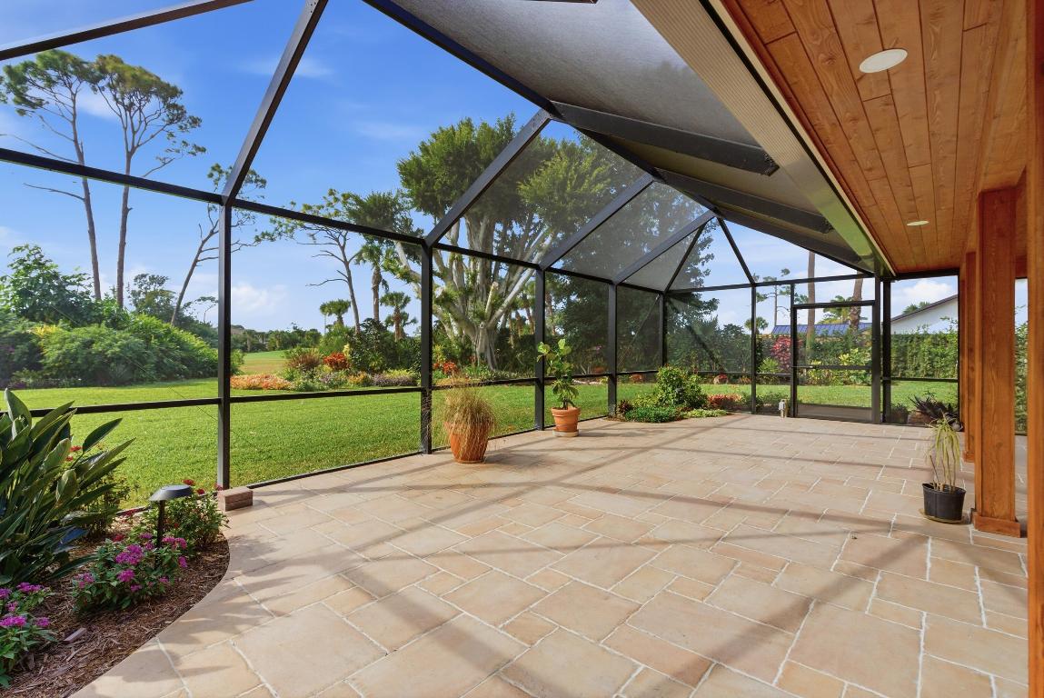 MARINER SANDS COUNTRY CLUB - Residential